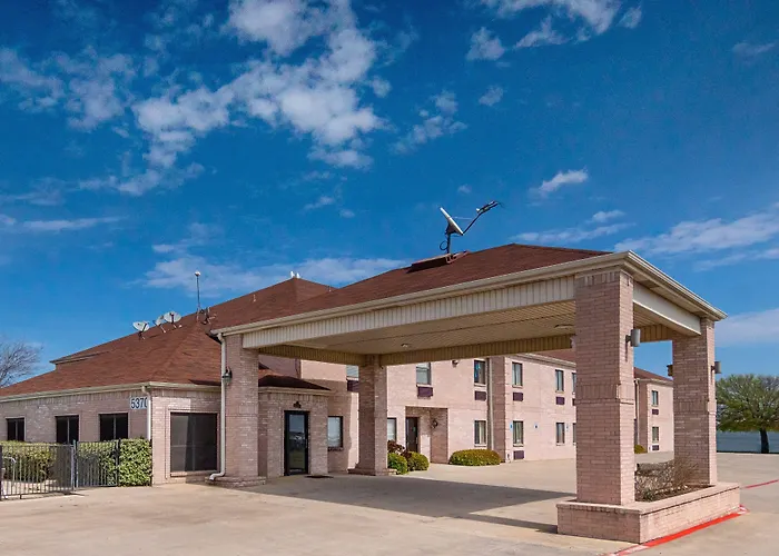 Red Roof Inn Fort Worth - Saginaw